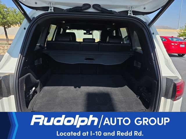 Used 2023 Mercedes-Benz GLB 250 4MATIC w/ Premium Package image 25