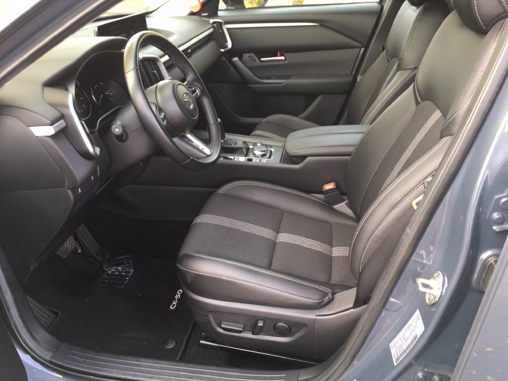 Used 2025 MAZDA CX-50 AWD 2.5 S w/ Premium Package image 21