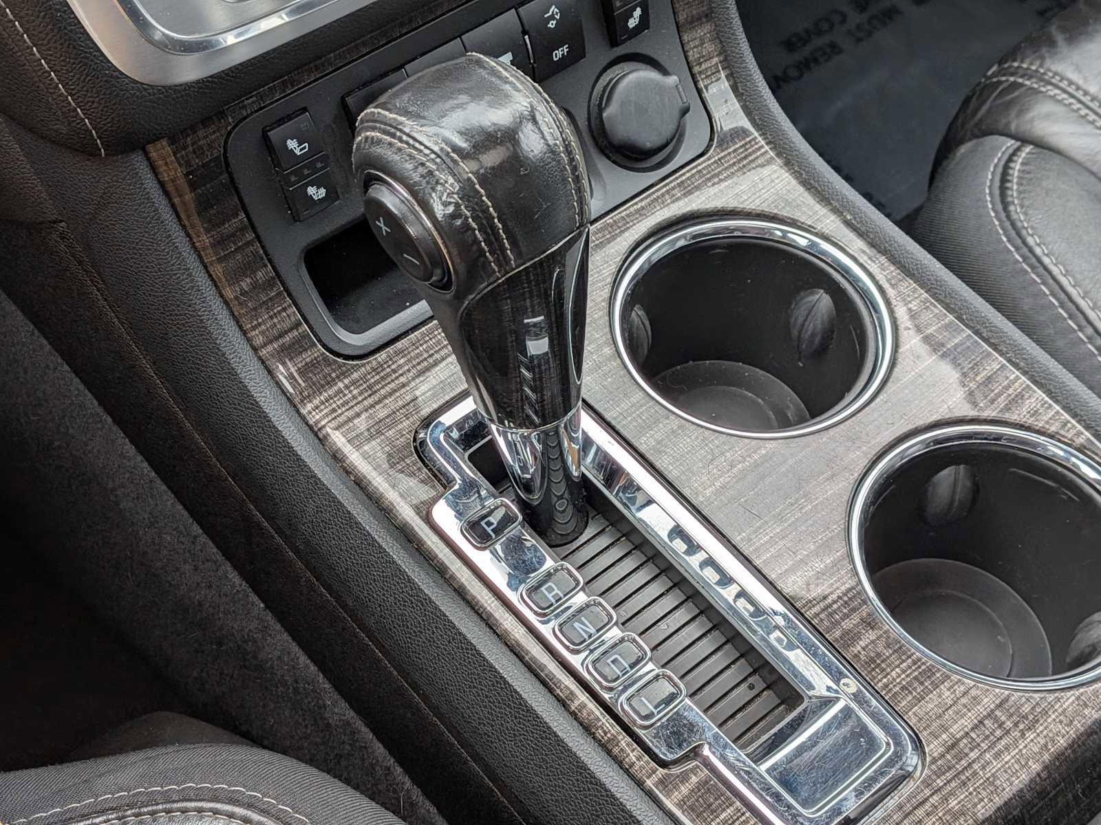 Used 2014 GMC Acadia SLT image 29