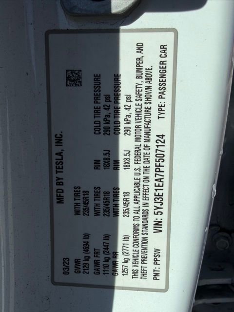 Used 2023 Tesla Model 3 Standard Range image 23