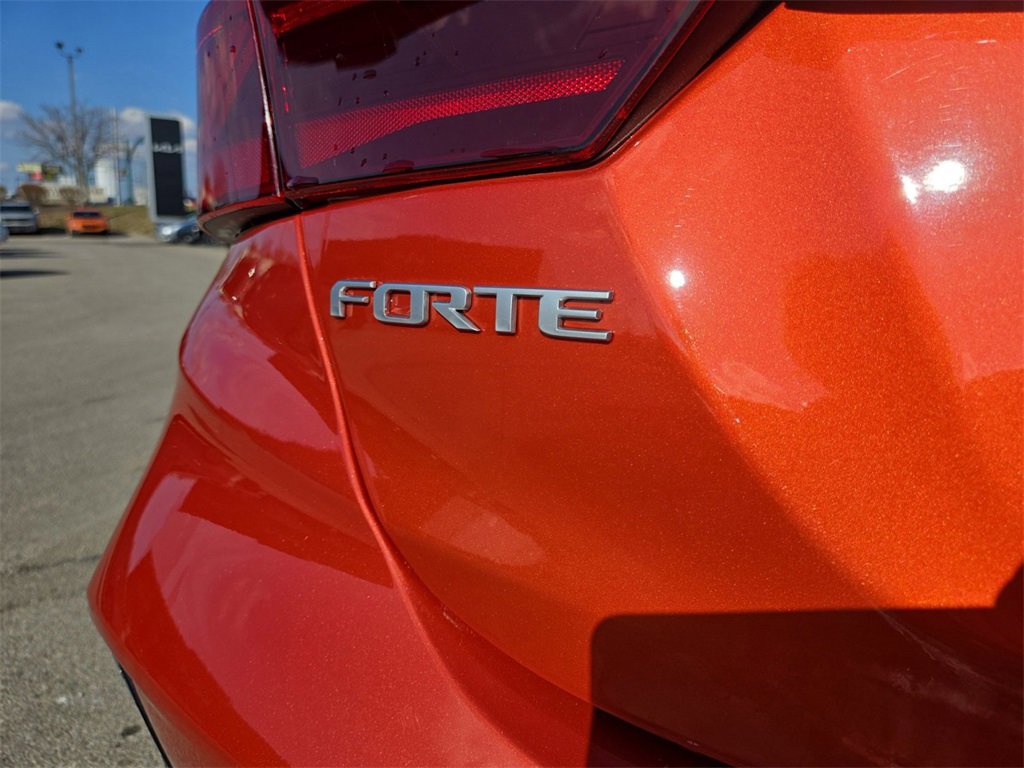 Certified 2023 Kia Forte LXS image 27