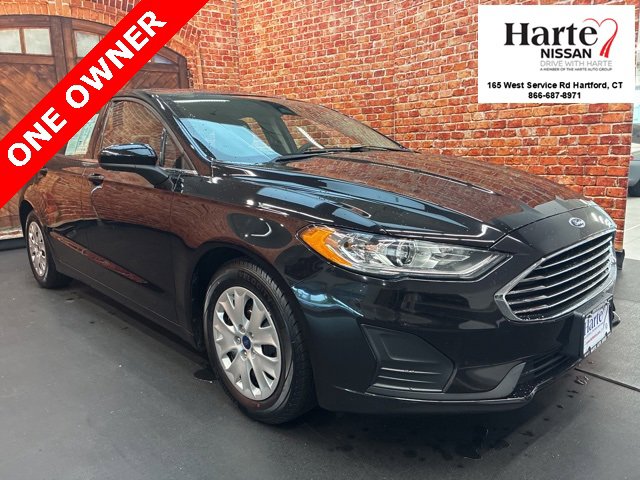 Used 2019 Ford Fusion S image 1