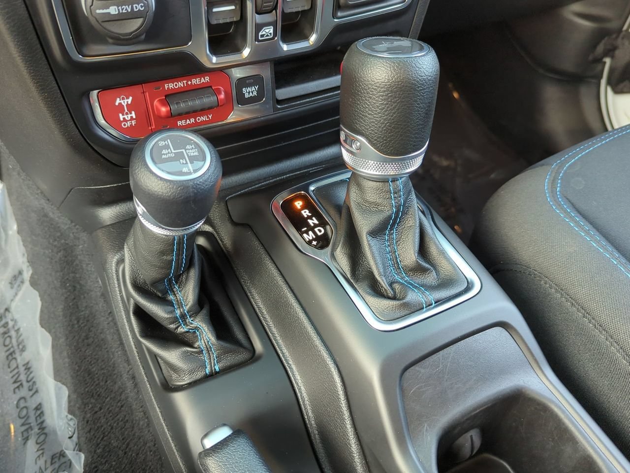 Used 2022 Jeep Wrangler Unlimited Rubicon 4xe AWD/4WD image 15
