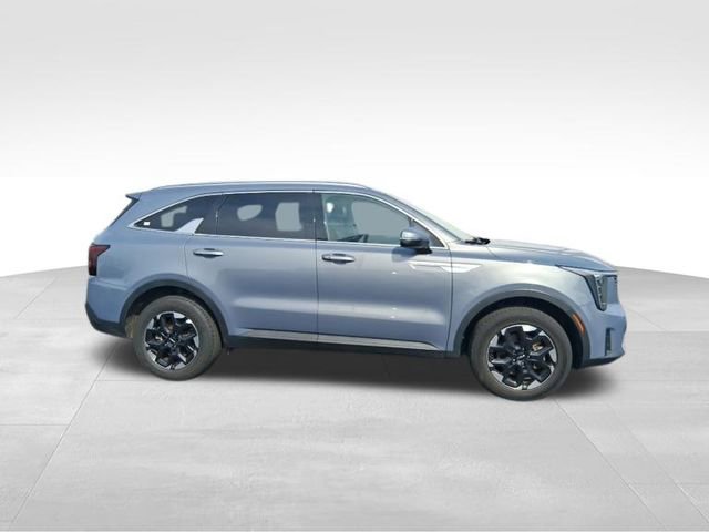 Used 2024 Kia Sorento S image 6
