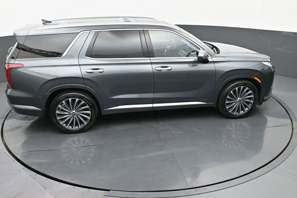 Used 2023 Hyundai Palisade Calligraphy w/ Cargo Package image 37