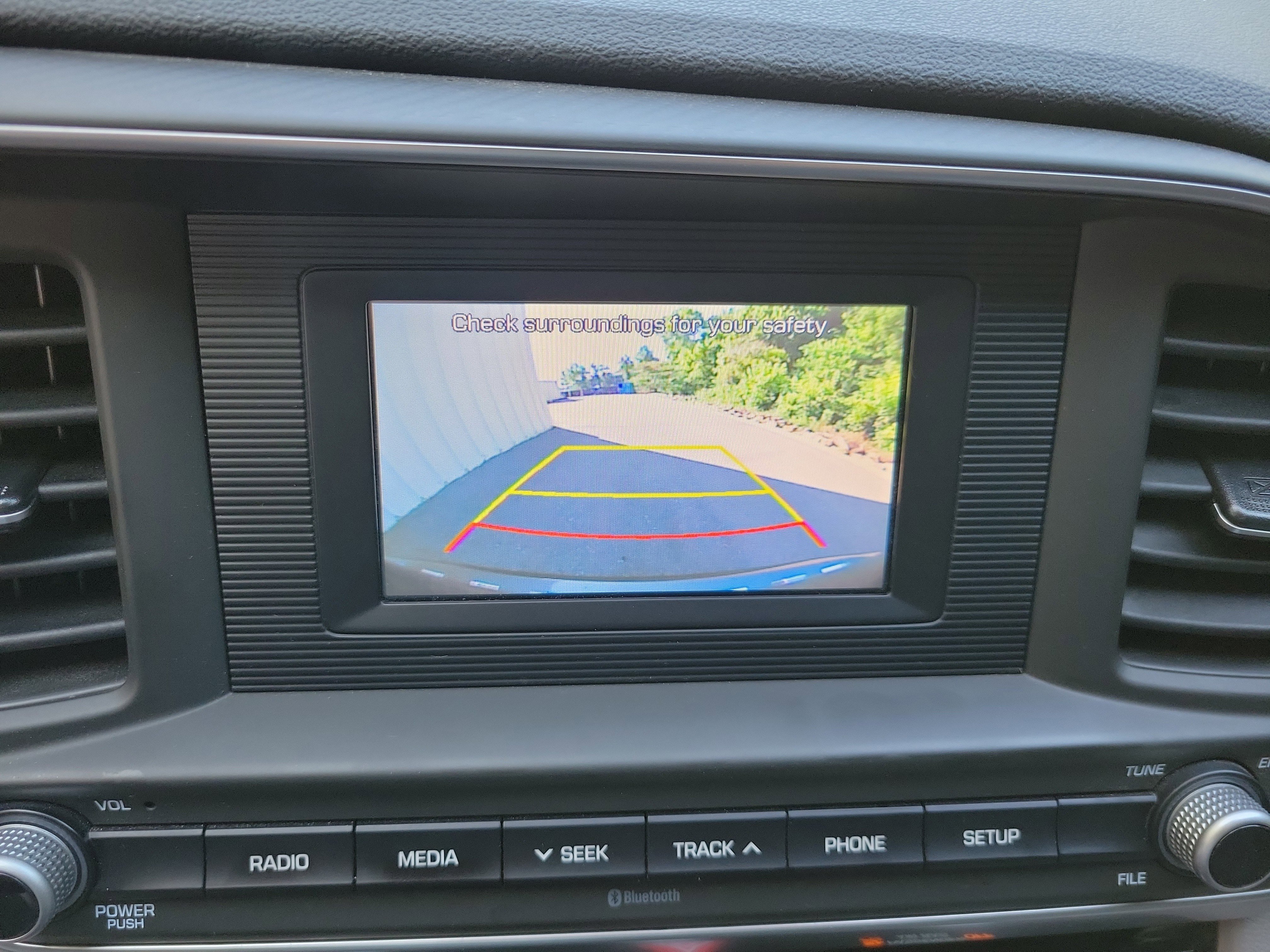 Used 2020 Hyundai Elantra SE FWD image 16