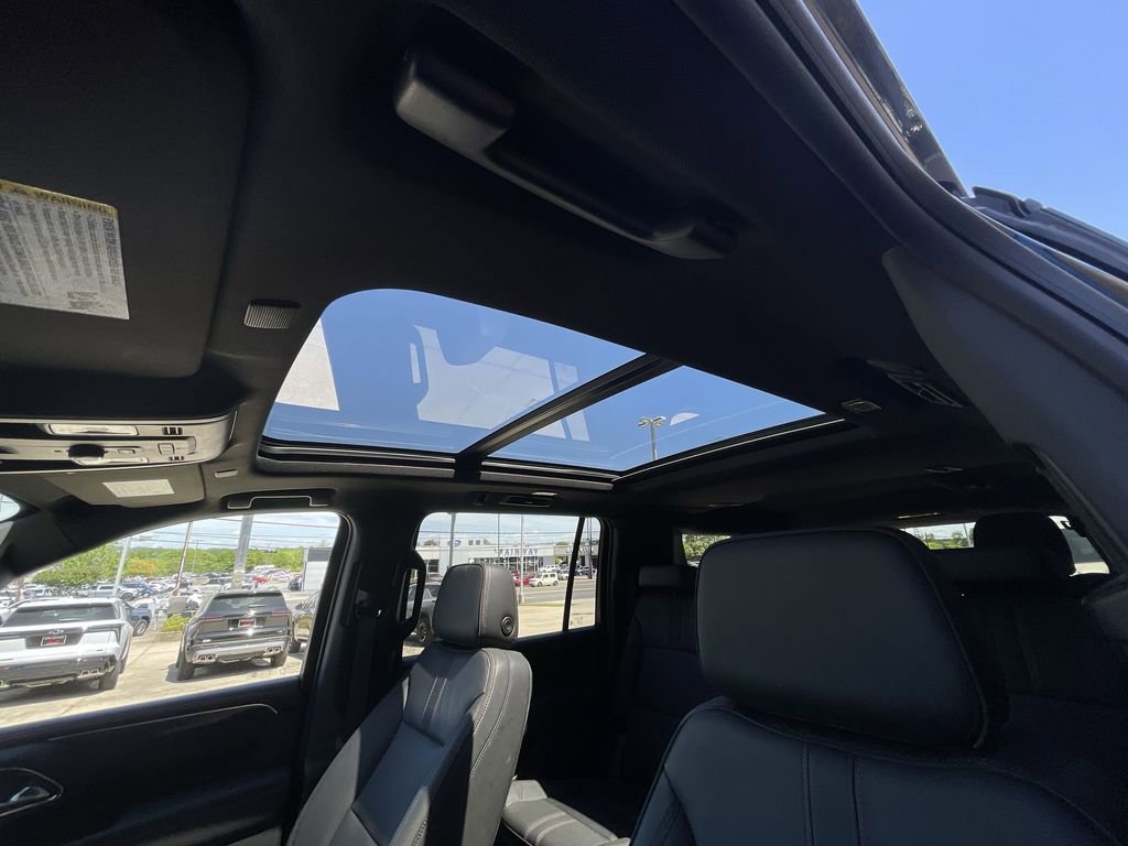 Certified 2023 Chevrolet Suburban RST AWD/4WD image 19