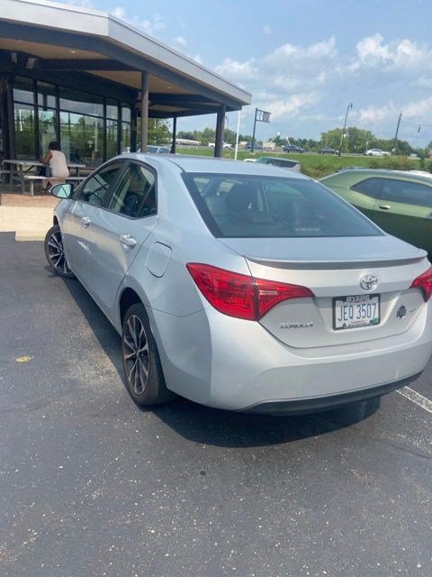 Used 2018 Toyota Corolla SE w/ Carpet Mat Package (TMS) FWD image 7