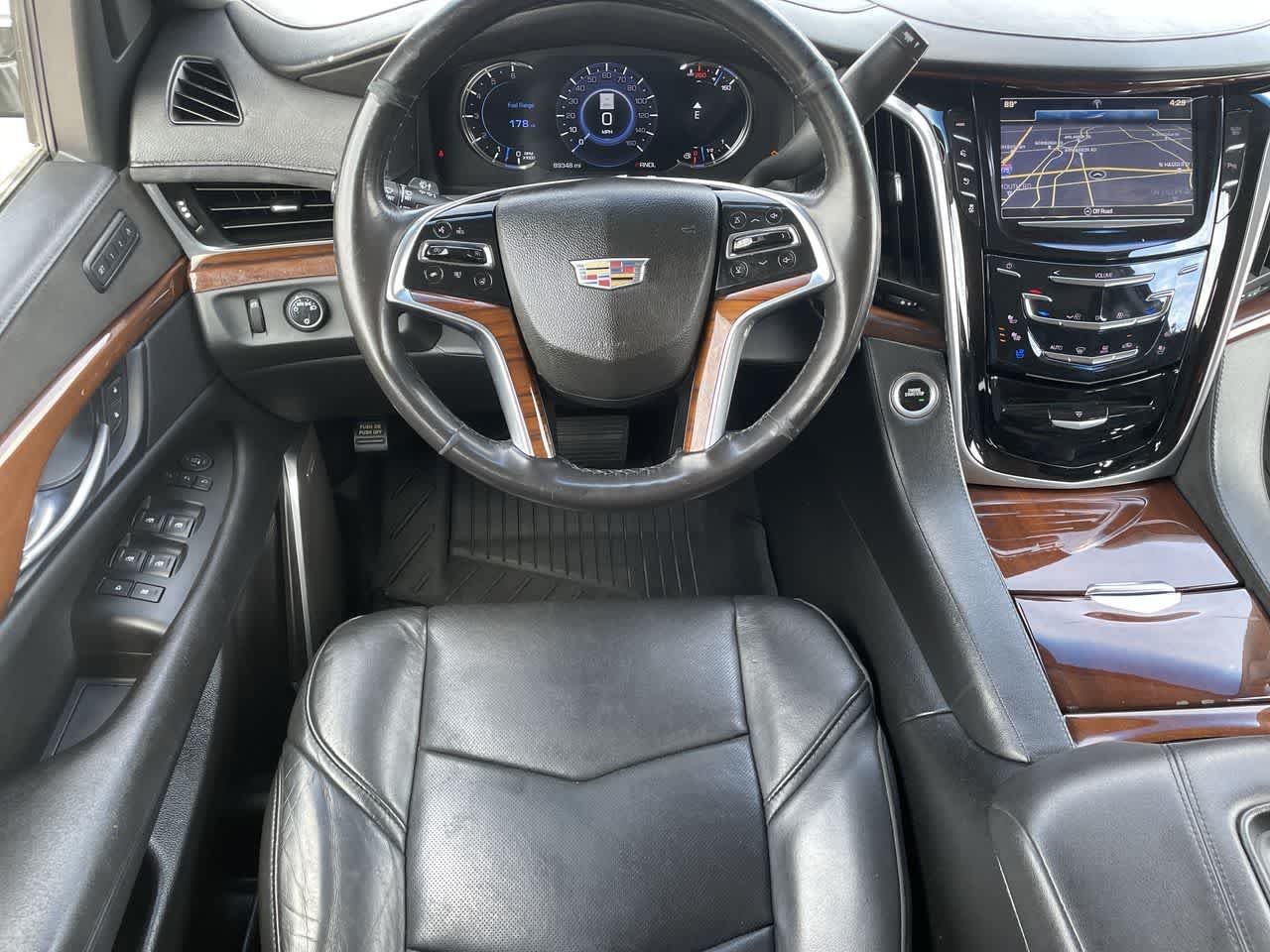 Used 2018 Cadillac Escalade ESV 4WD image 11