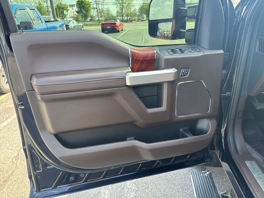 Used 2022 Ford F350 King Ranch w/ King Ranch Ultimate Package AWD/4WD image 12