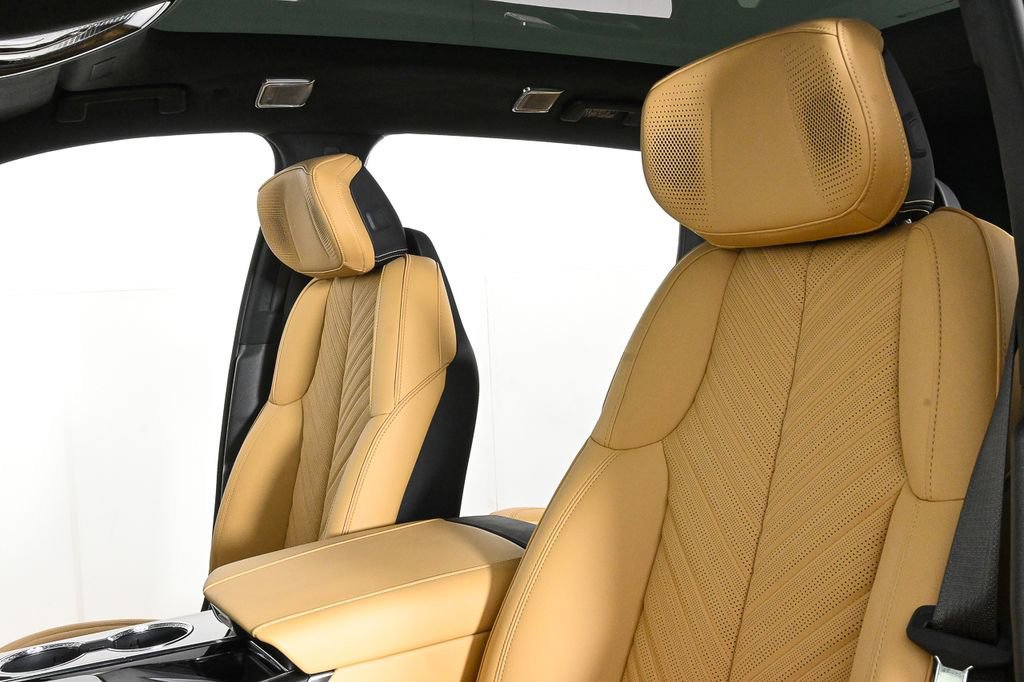 New 2025 Cadillac Escalade IQ Luxury 2 image 5