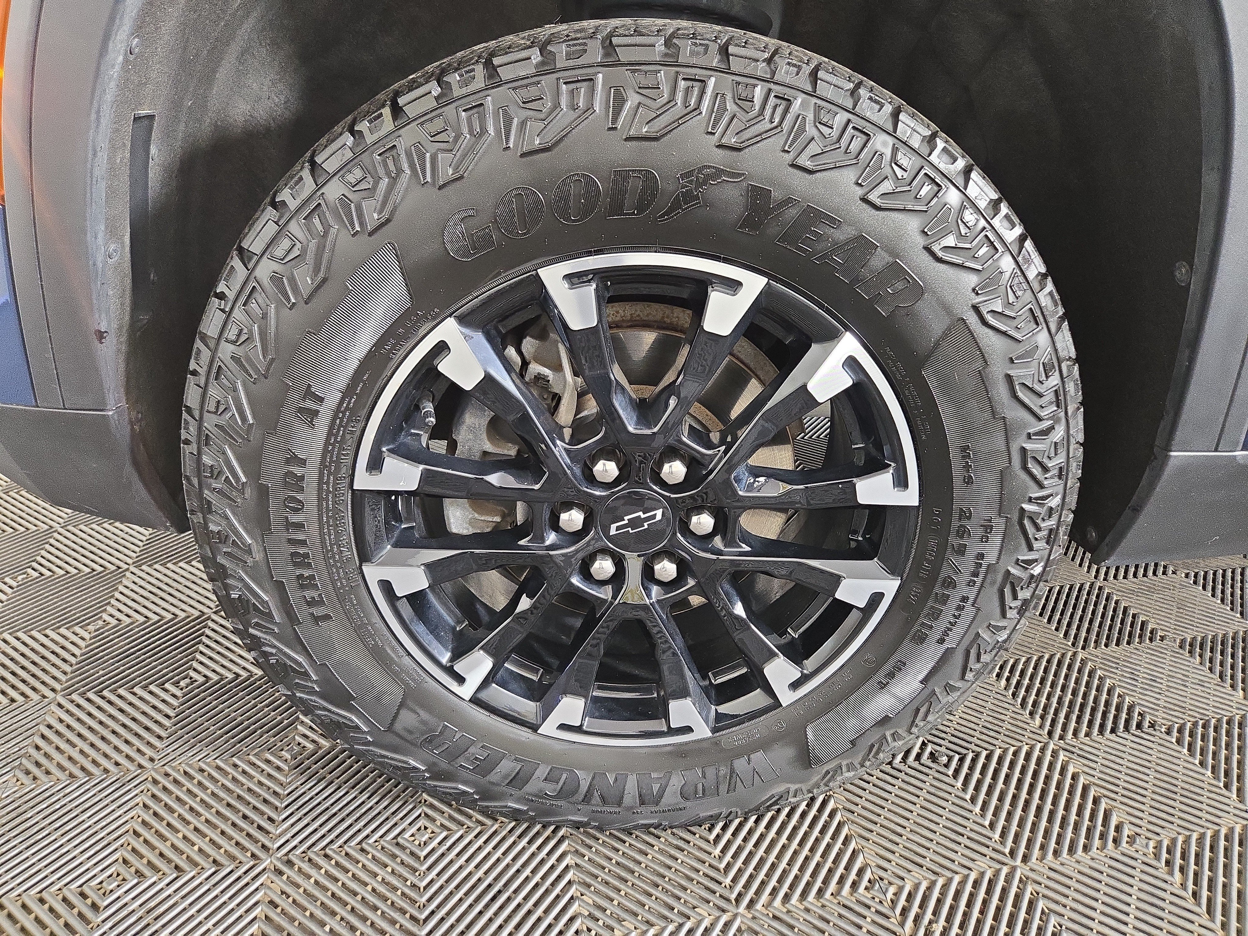 Certified 2024 Chevrolet Traverse Z71 w/ LPO, Floor Liner Package AWD/4WD image 34