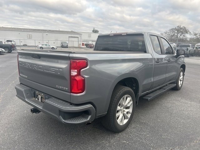 Used 2020 Chevrolet Silverado 1500 Custom w/ Custom Value Package image 4