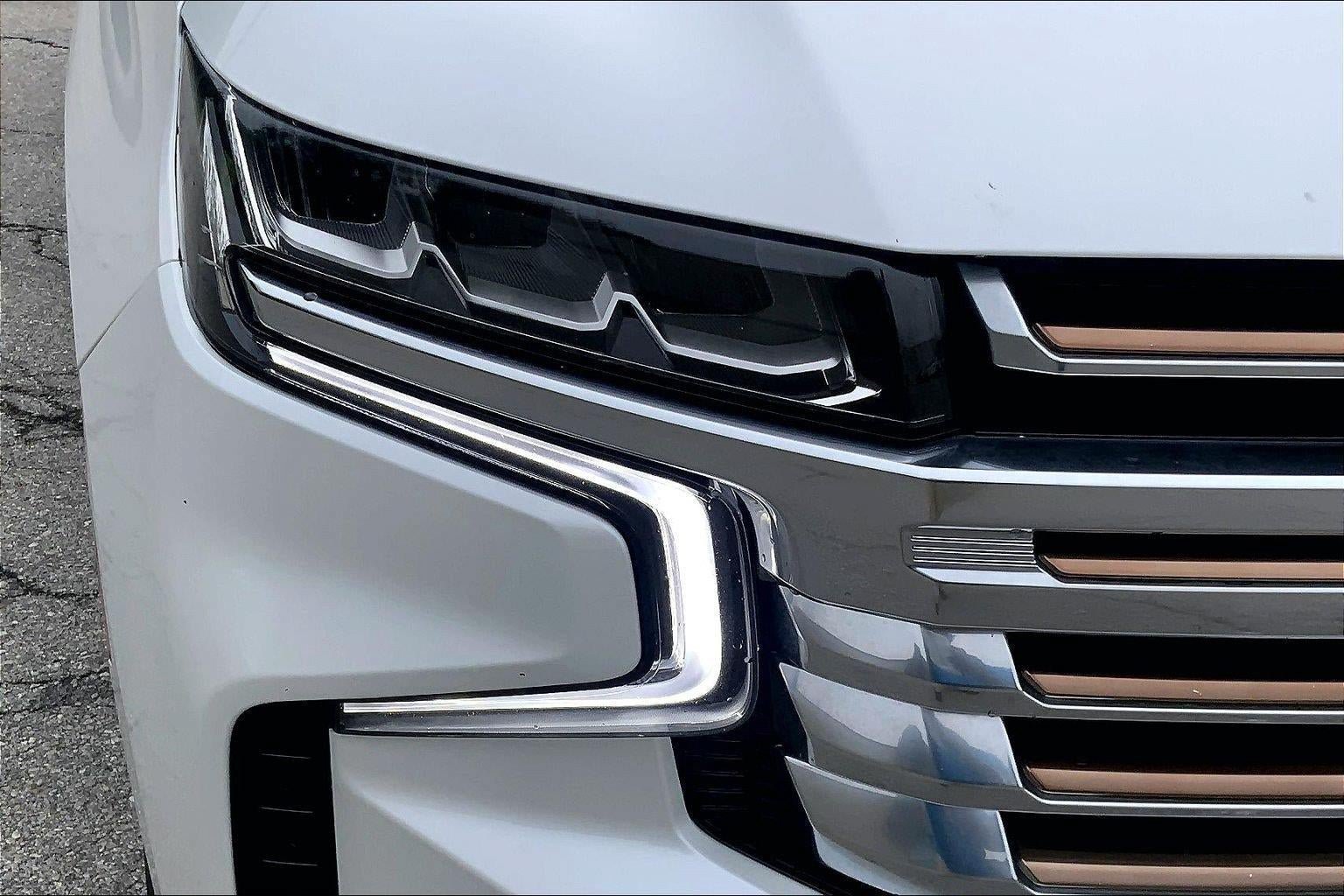 Used 2023 Chevrolet Suburban High Country w/ Premium Package AWD/4WD image 28
