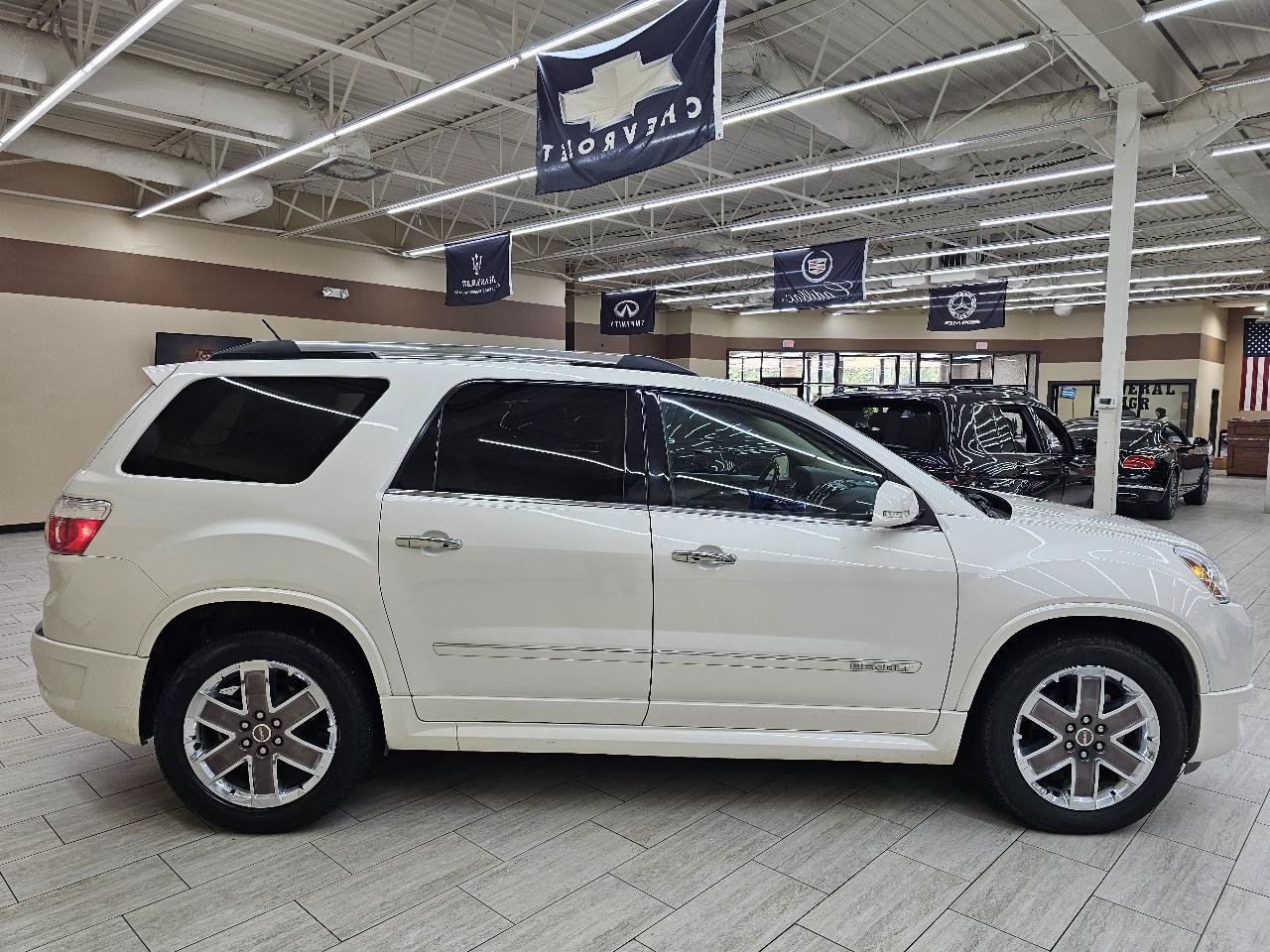 Used 2012 GMC Acadia Denali FWD image 5