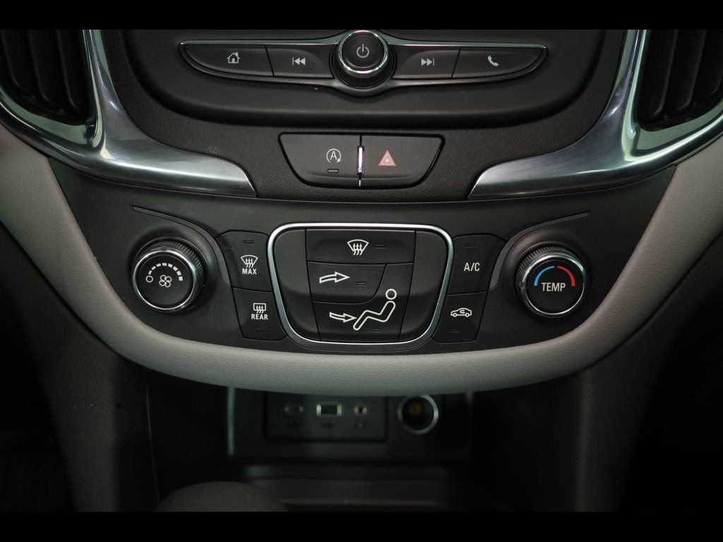 Used 2024 Chevrolet Equinox LS w/ Driver Confidence II Package FWD image 12