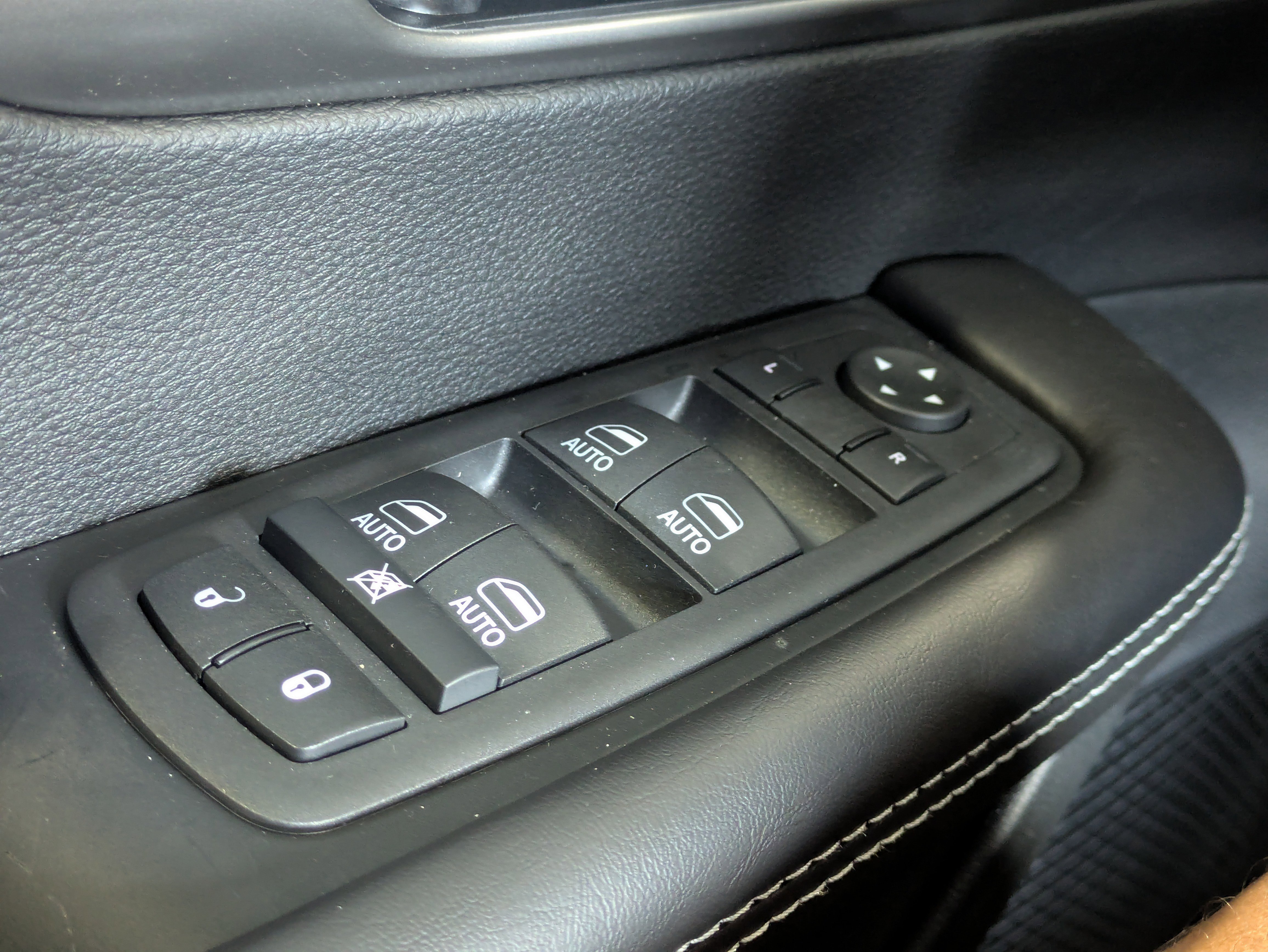 New 2026 Chrysler Pacifica Select image 25