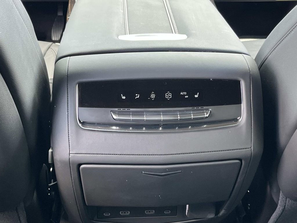 New 2026 Cadillac Escalade Luxury w/ Touring Package image 18