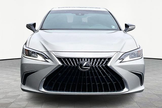 Used 2024 Lexus ES 350 w/ Premium Package image 2