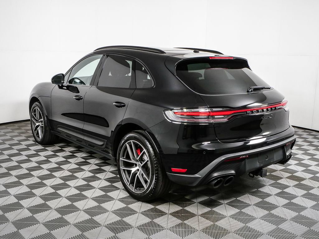 Certified 2023 Porsche Macan S w/ Premium Package Plus image 3