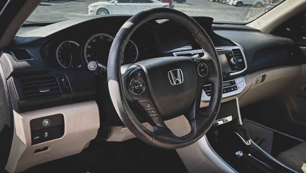 Used 2013 Honda Accord EX-L image 2