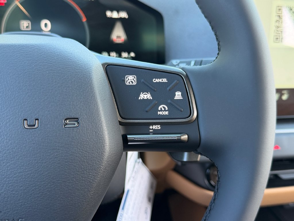 New 2026 Lexus ES 500e AWD/4WD image 16
