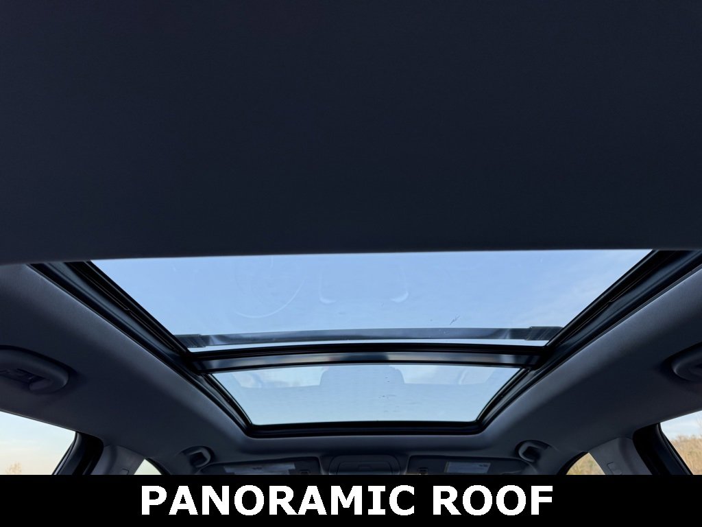 Used 2024 GMC Terrain SLE w/ Driver Convenience Package image 8