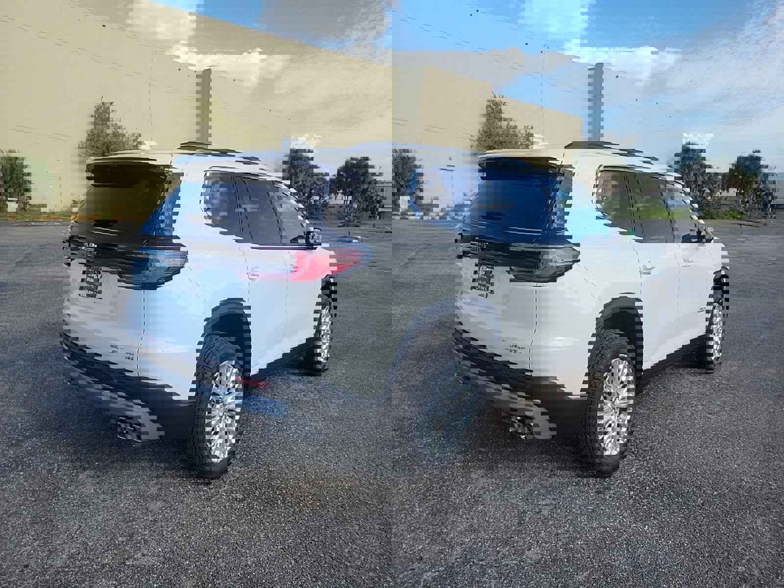 New 2026 GMC Acadia Elevation w/ Elevation Premium Package image 5