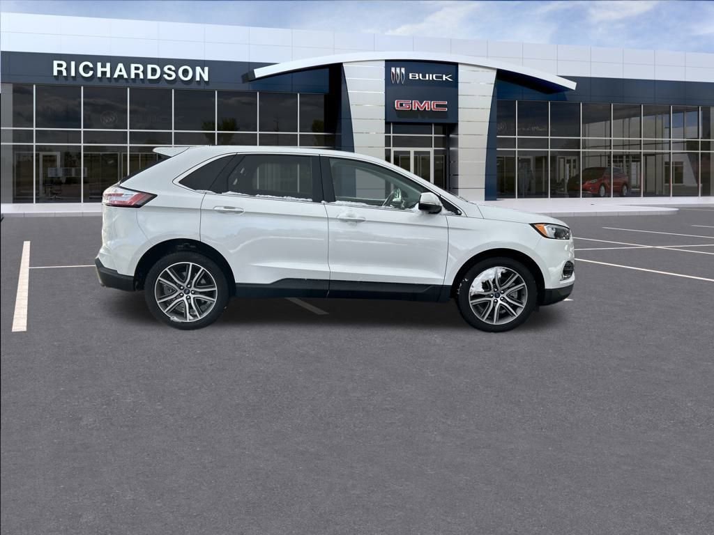 Used 2022 Ford Edge Titanium image 8