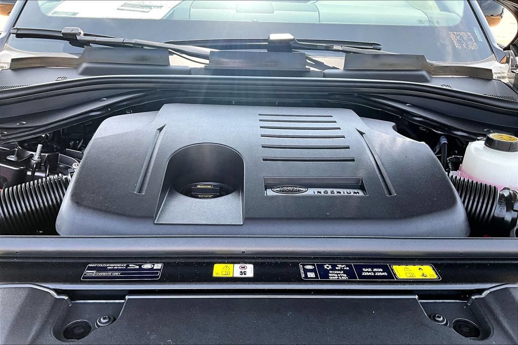 New 2026 Land Rover Range Rover SE AWD/4WD image 11