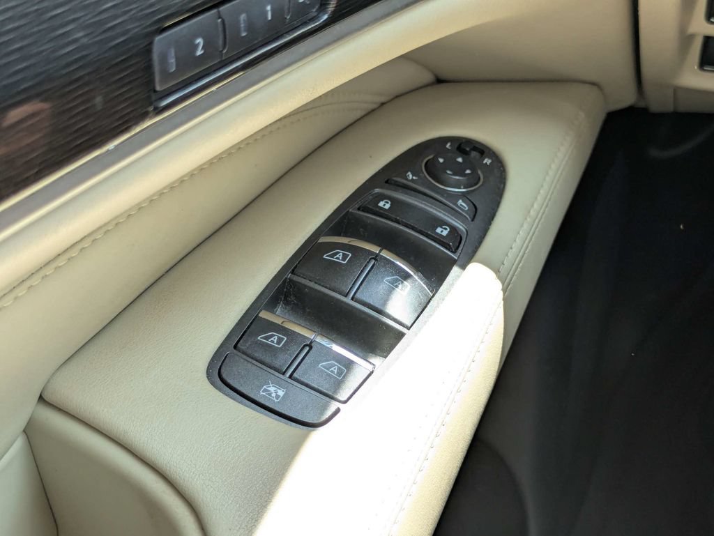 Used 2020 INFINITI QX60 Luxe w/ Essential Package FWD image 26