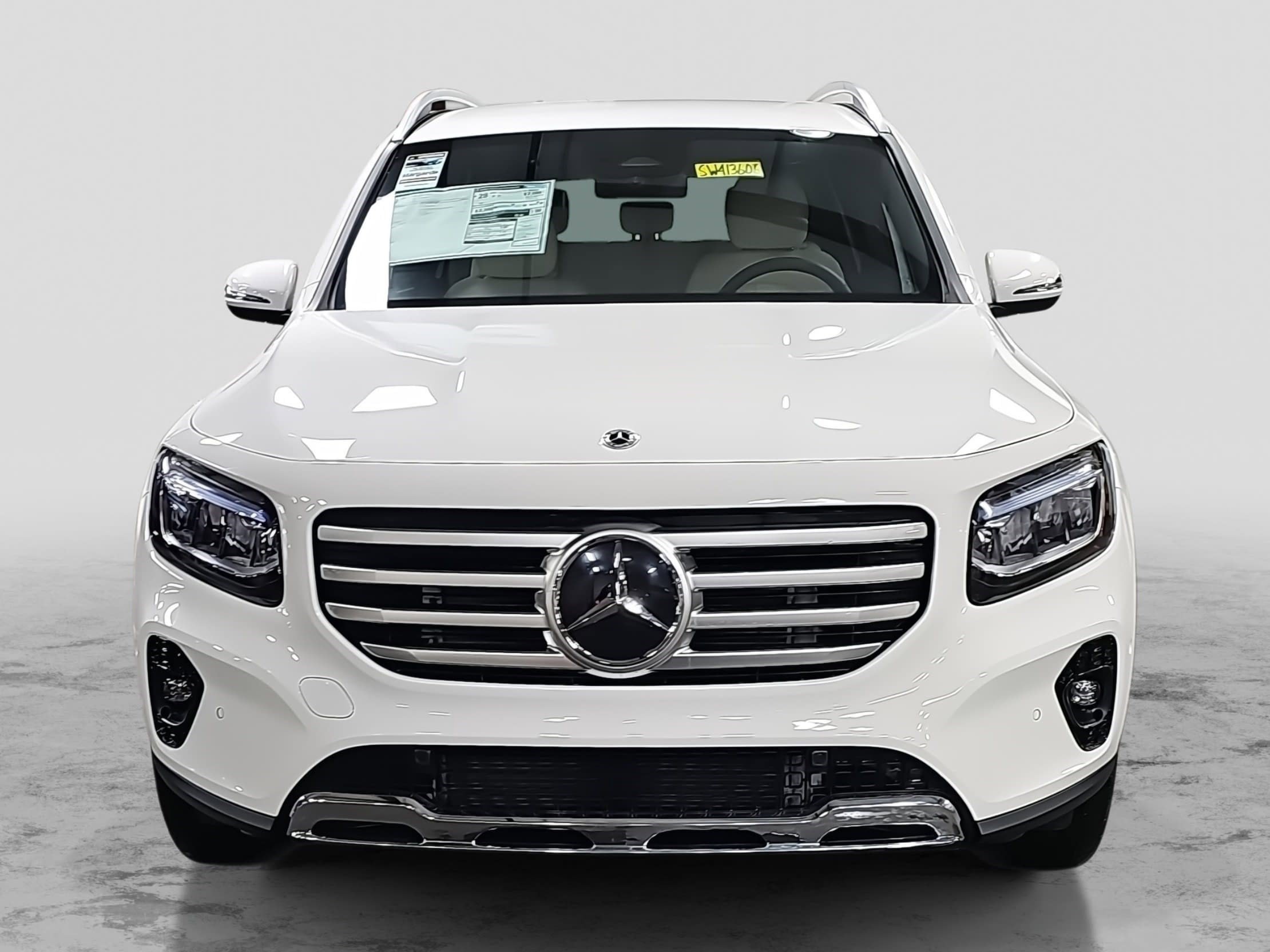 New 2025 Mercedes-Benz GLB 250 image 2