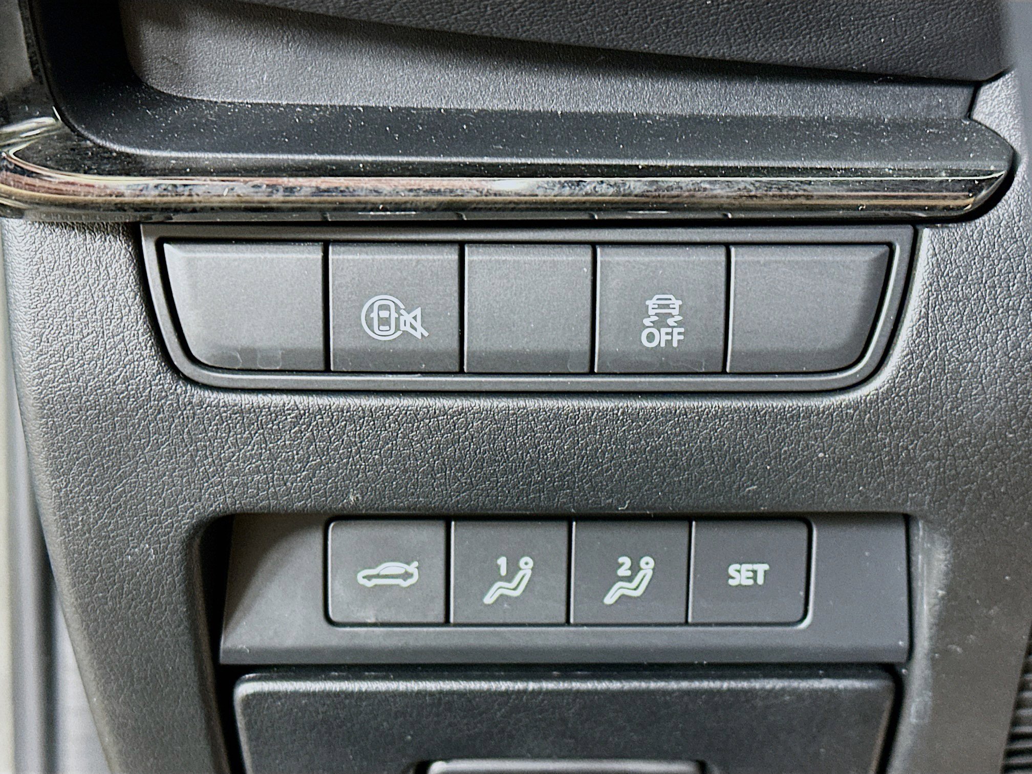 Used 2025 MAZDA MAZDA3 s image 17