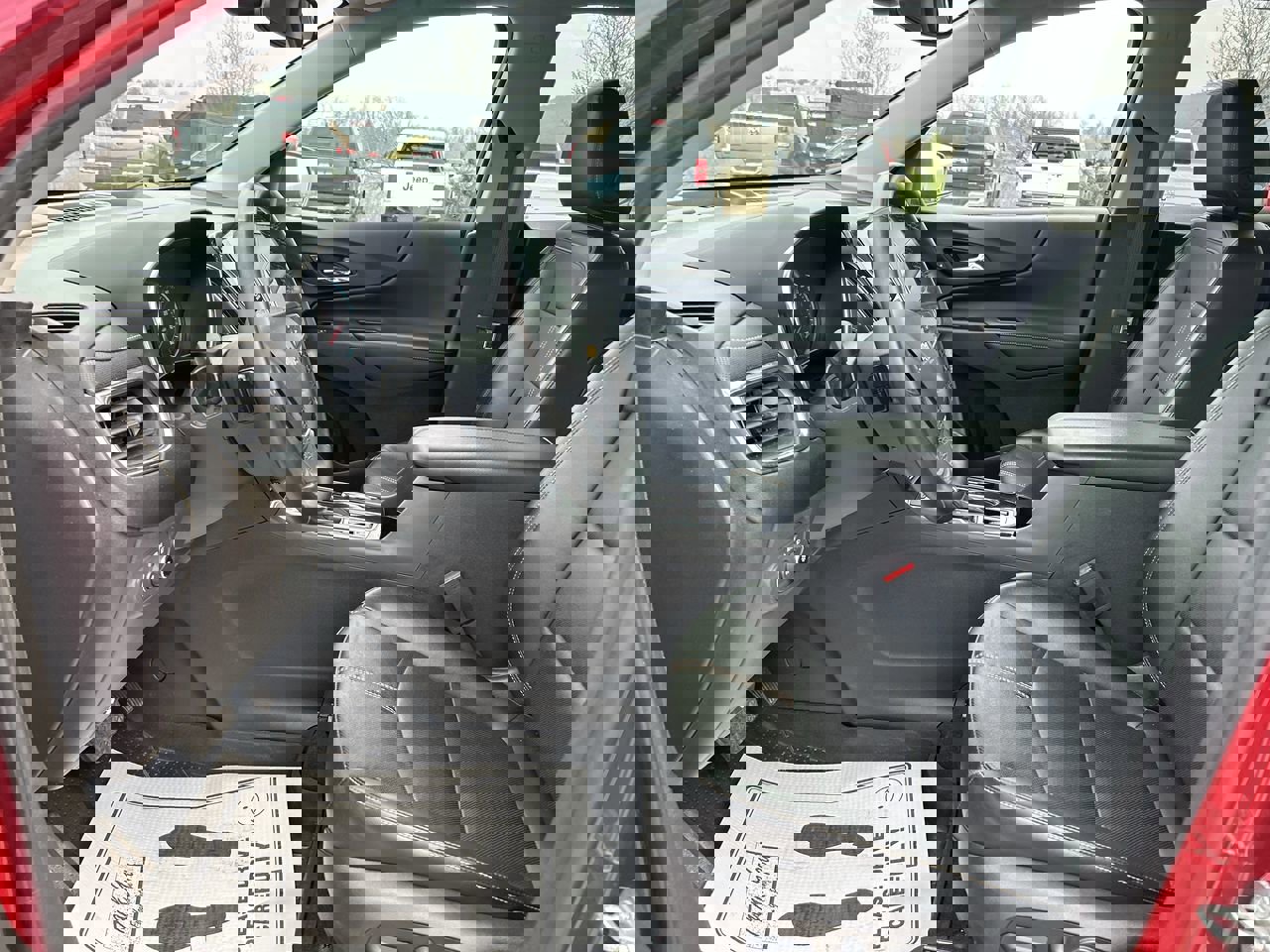 Used 2023 Chevrolet Equinox Premier image 22