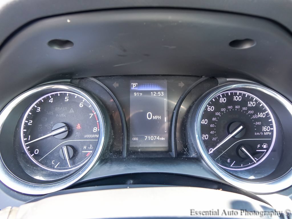 Used 2020 Toyota Camry SE FWD image 12