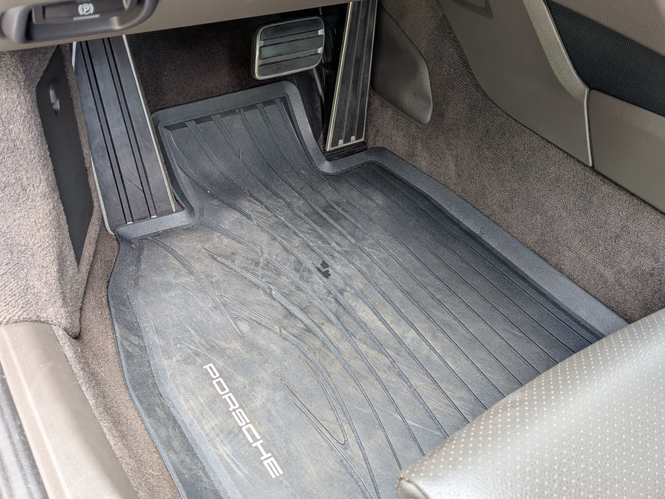 Certified 2019 Porsche 911 Carrera RWD image 7