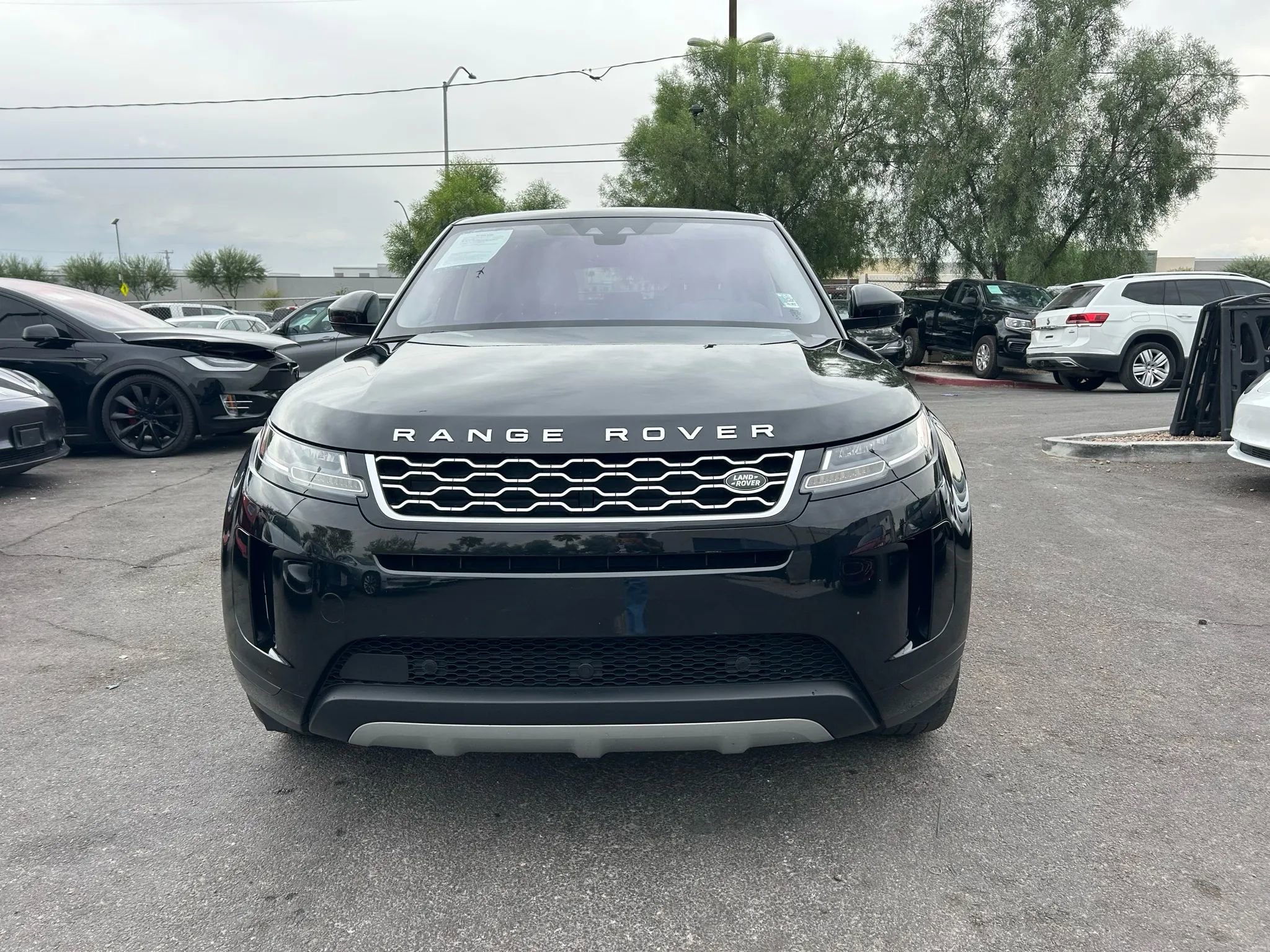 Used 2020 Land Rover Range Rover Evoque S image 2