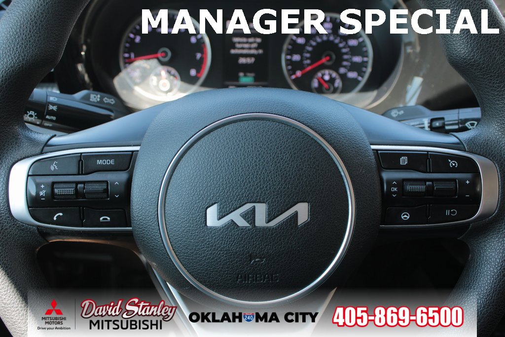 Used 2022 Kia K5 LXS image 13