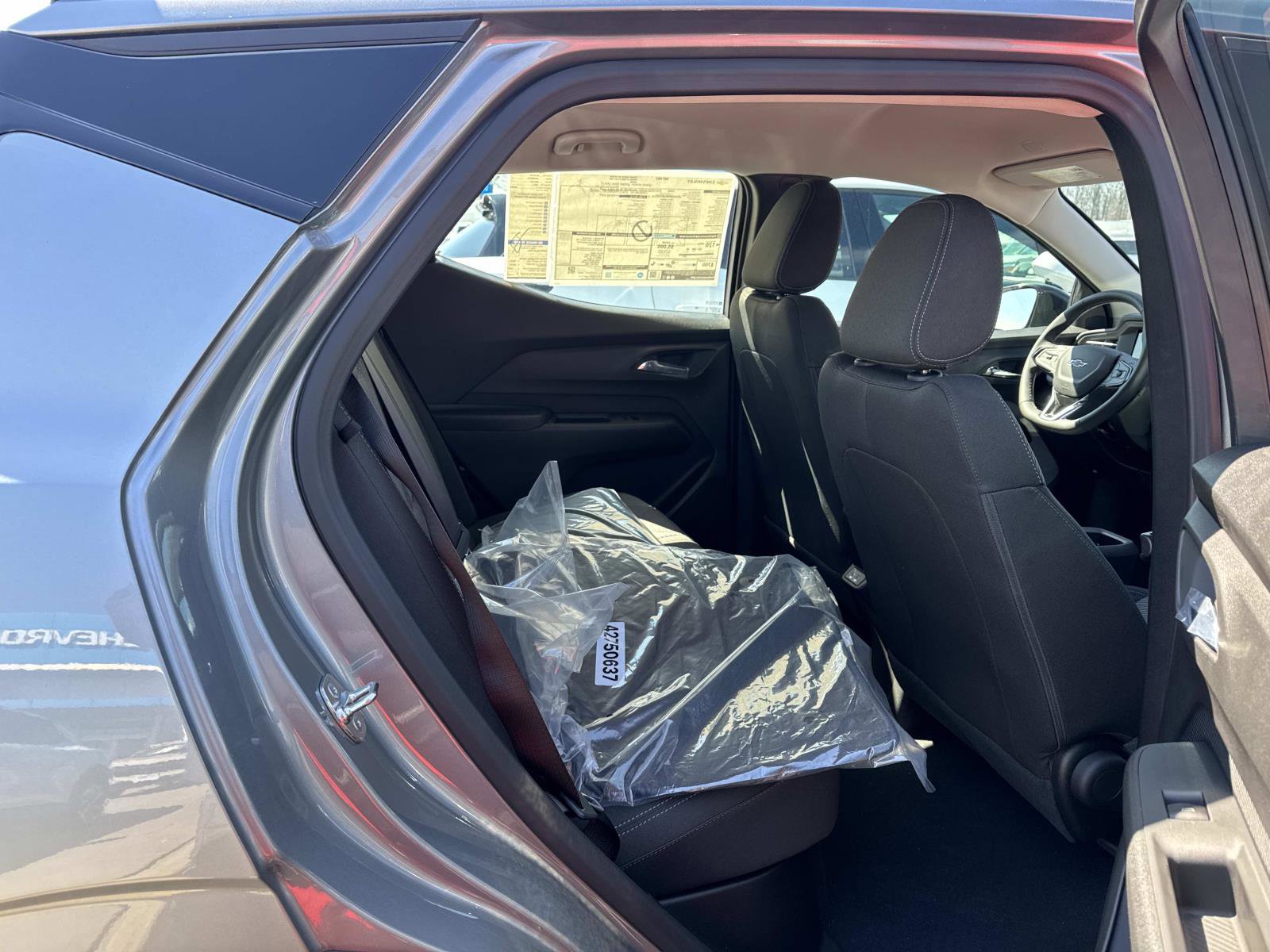 New 2027 Chevrolet Bolt LT w/ Comfort Package image 11