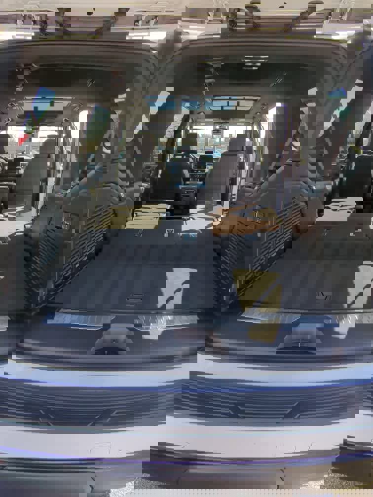 Used 2024 Chevrolet Tahoe RST w/ Luxury Package image 19