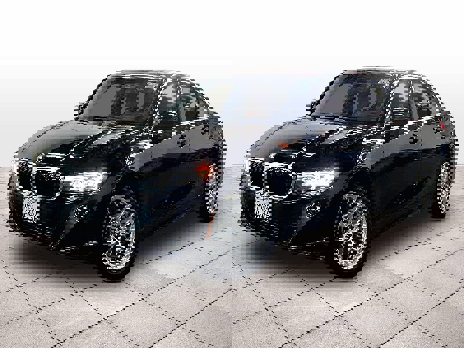 Certified 2025 BMW 330i Sedan image 1