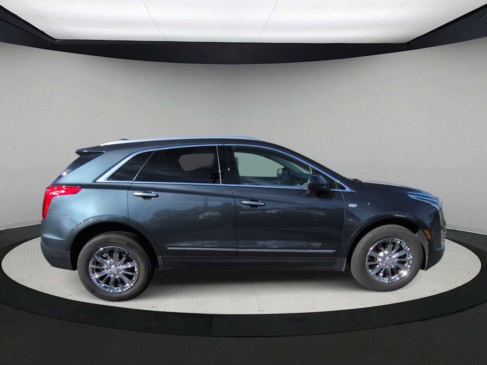 Used 2019 Cadillac XT5 Luxury image 9