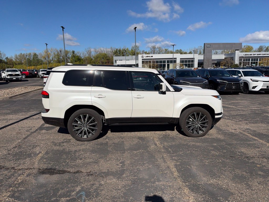 Certified 2024 Lexus GX 550 w/ Accessory Package (2T) AWD/4WD image 17