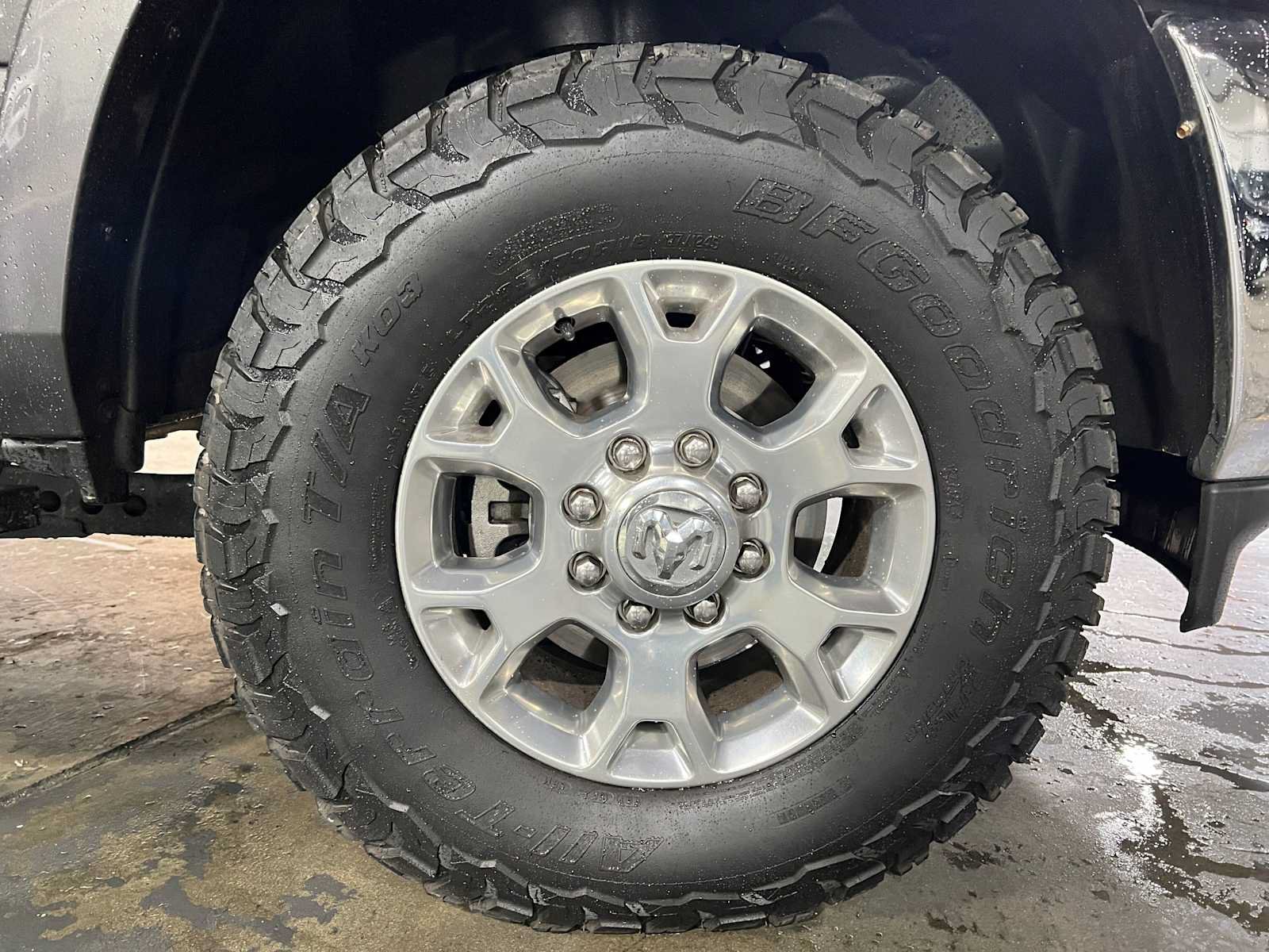 Used 2022 RAM 2500 Laramie AWD/4WD image 9