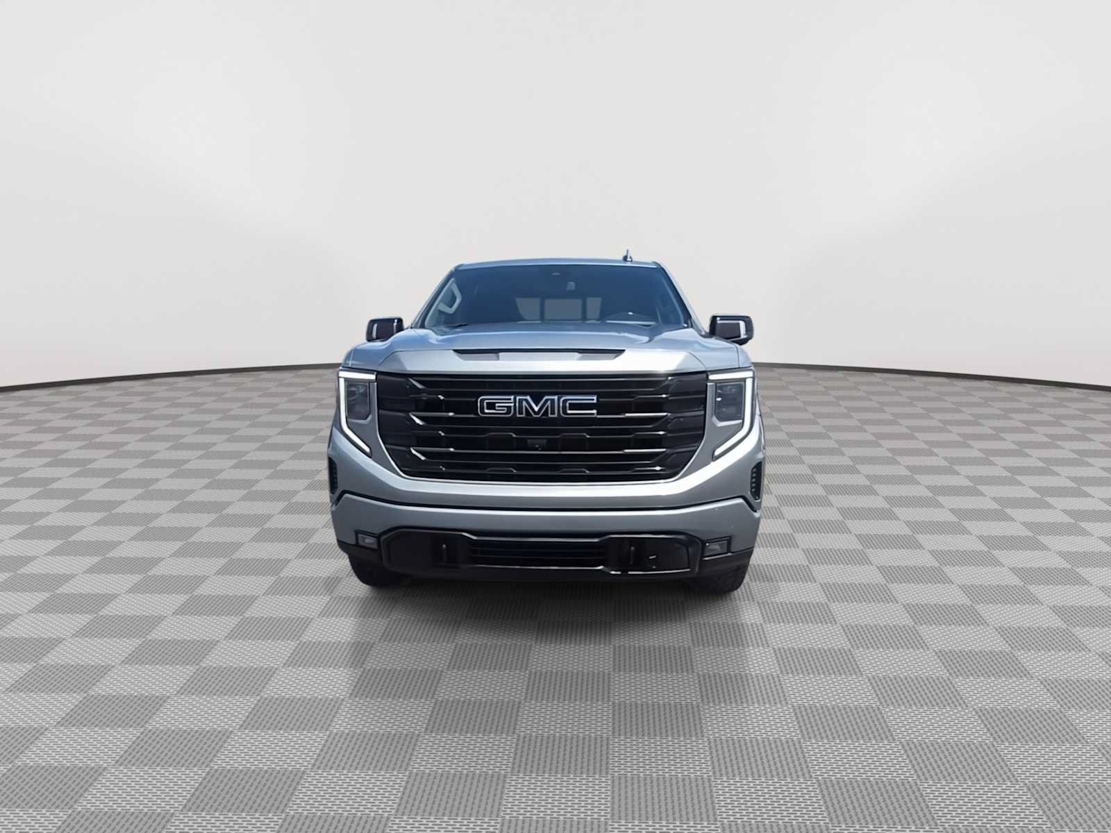 Used 2023 GMC Sierra 1500 Elevation w/ Elevation Premium Package AWD/4WD image 3