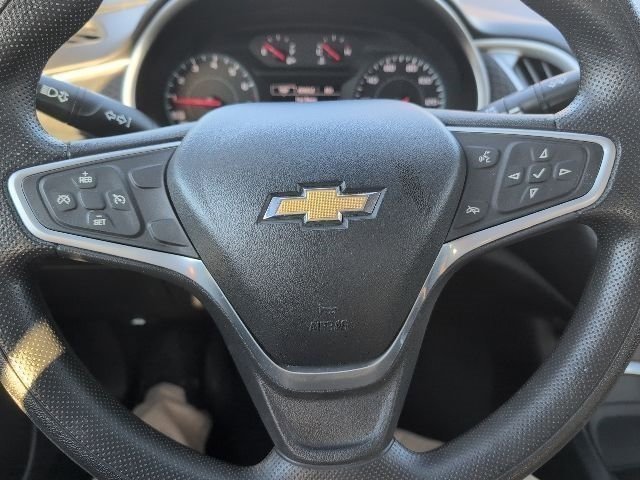 Used 2022 Chevrolet Malibu LT image 24