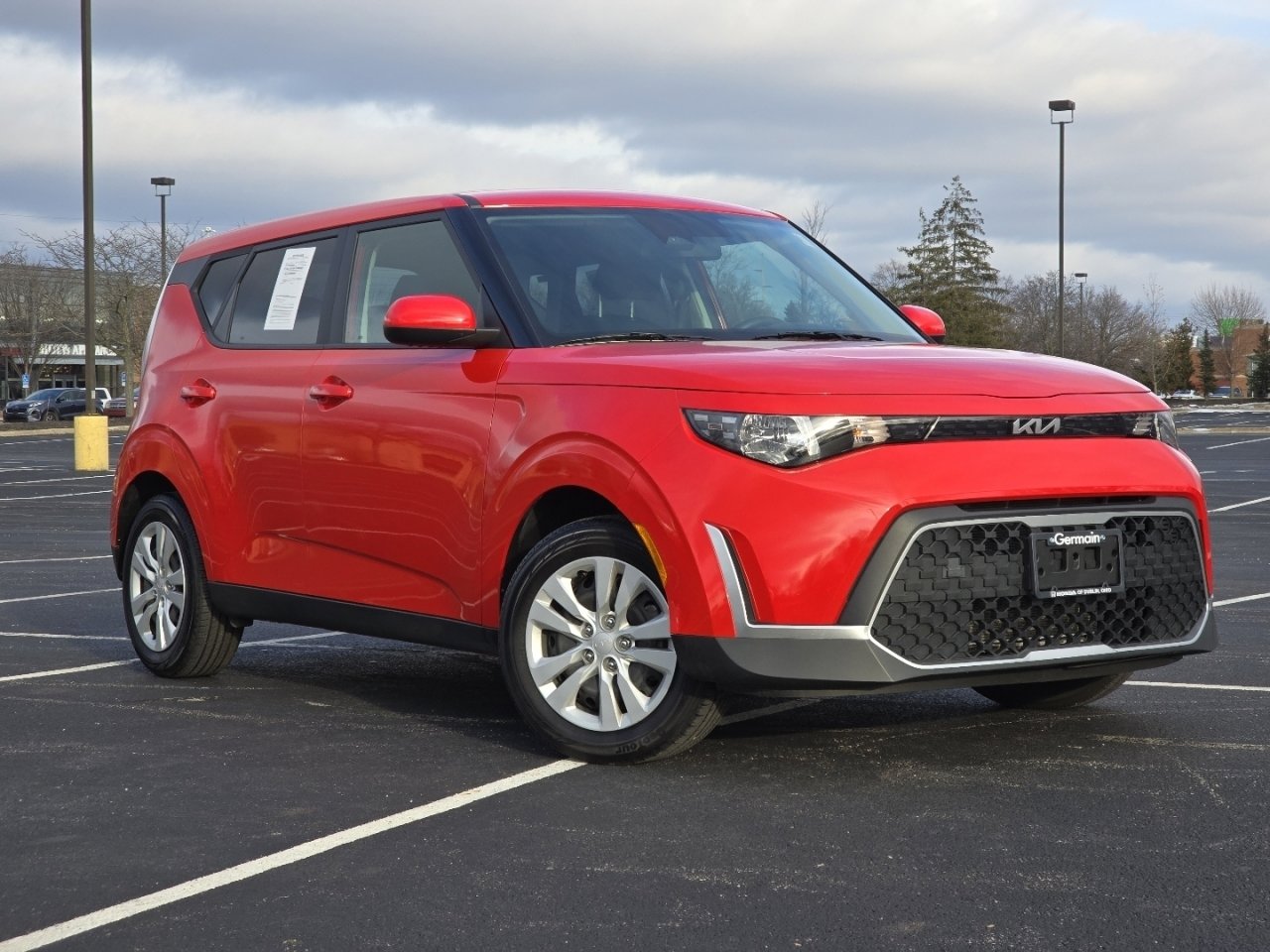 Used 2023 Kia Soul LX image 2