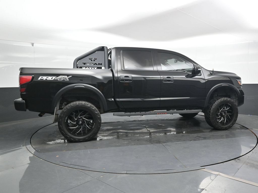 Used 2021 Nissan Titan PRO-4X w/ Pro-4x Convenience Package AWD/4WD image 4