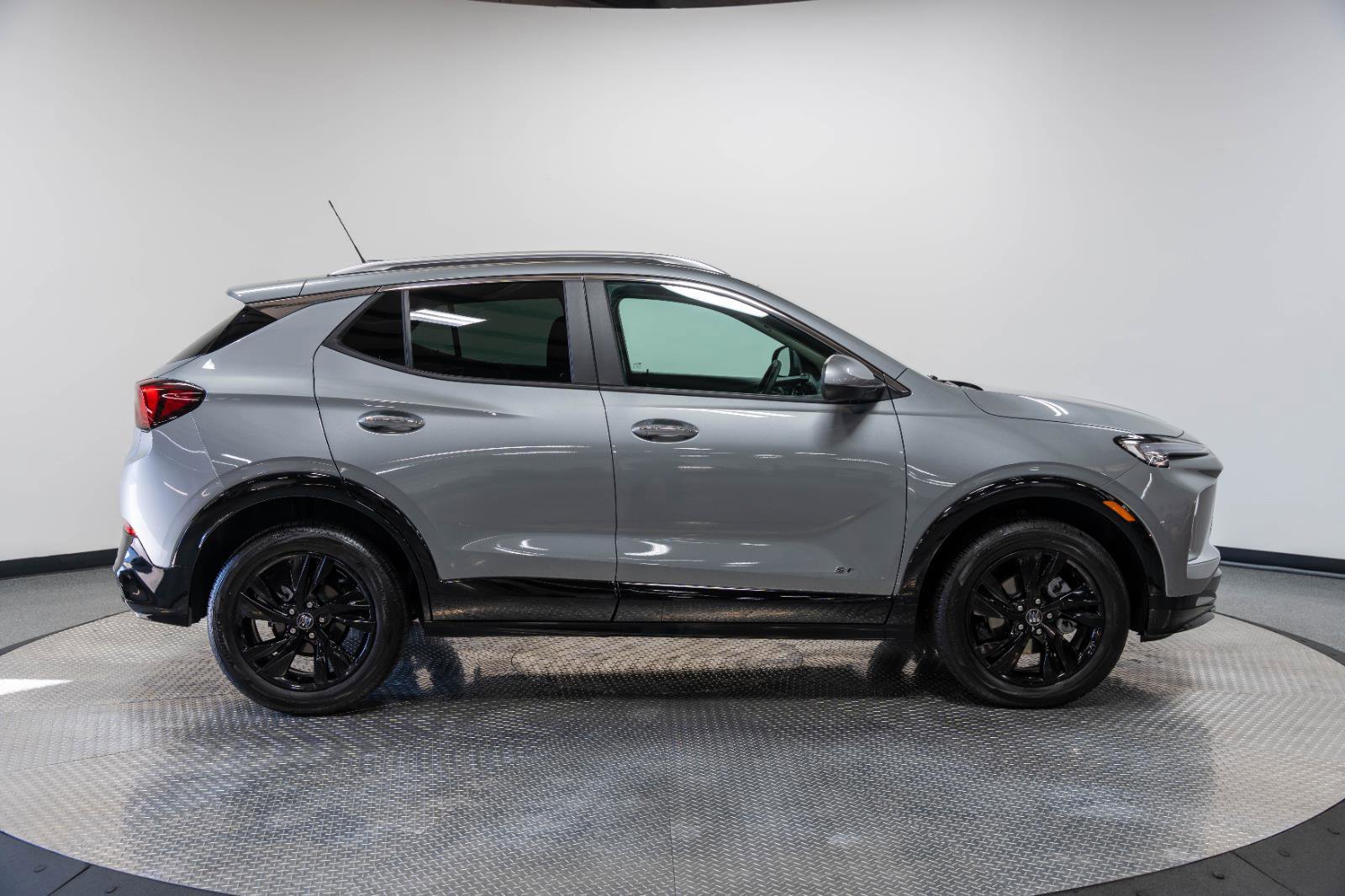 Used 2026 Buick Encore GX Sport Touring w/ Comfort Package image 9