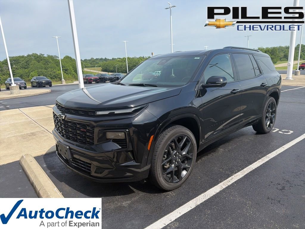 Used 2024 Chevrolet Traverse RS AWD/4WD image 1